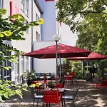 Ibis 호텔 3*