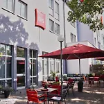호텔 Ibis 3*