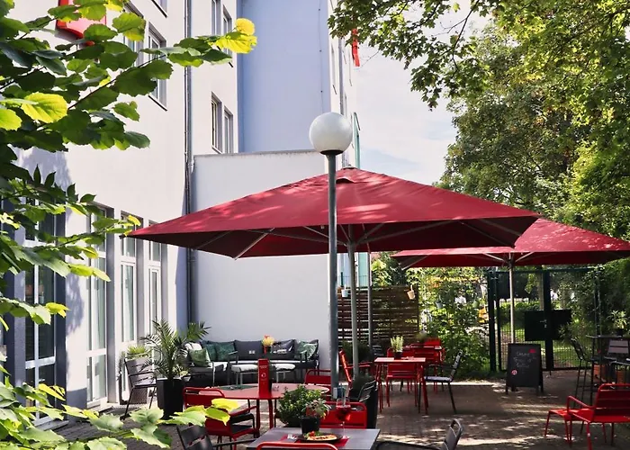 Ibis Hotel 3*